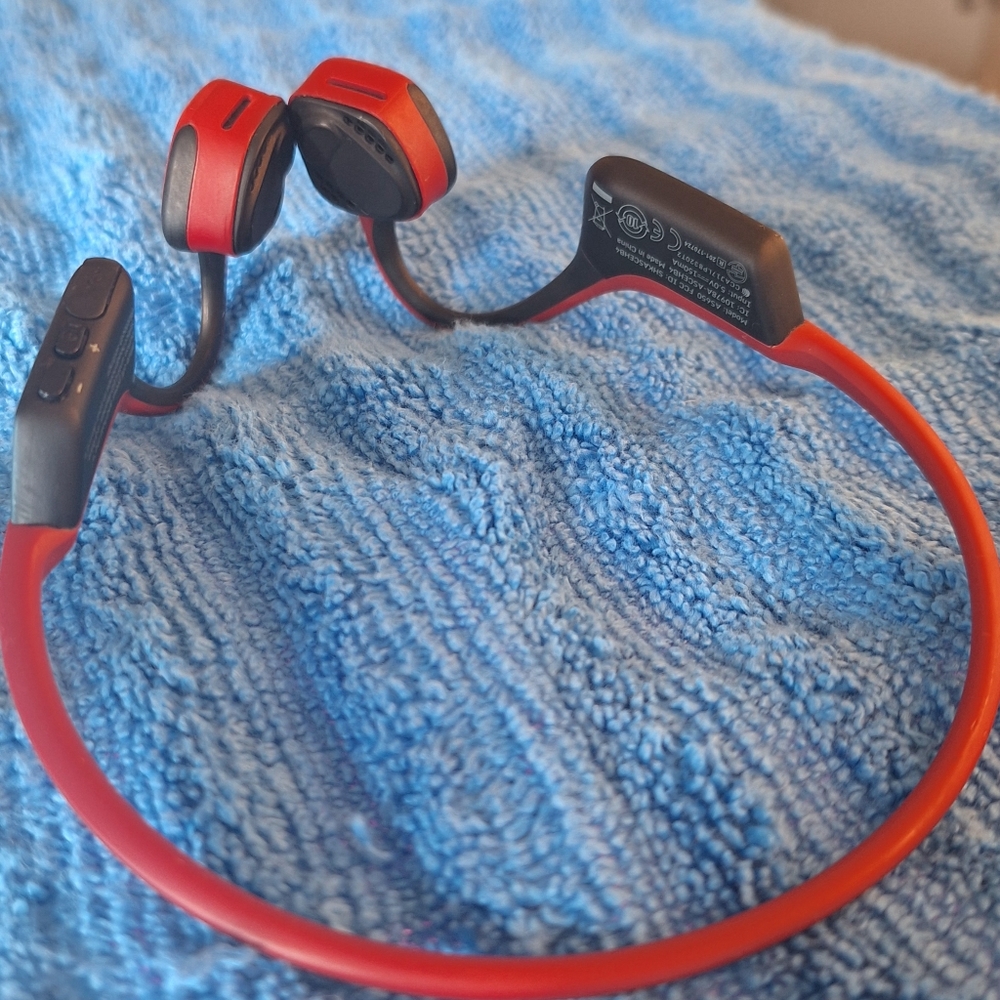 Aftershokz wireless Bluetooth ear buds